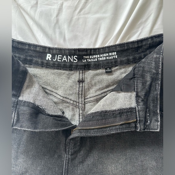 Reitmans high rise straight jeans - Picture 2 of 3